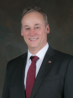 hank adams kiewit: Legacy of Leadership